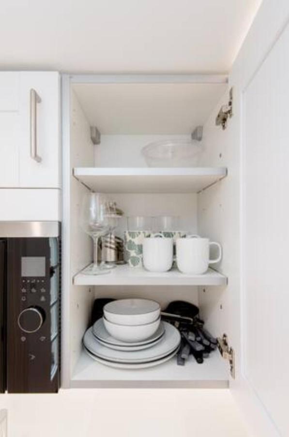 Well-Positioned Studio Flat London Exteriör bild